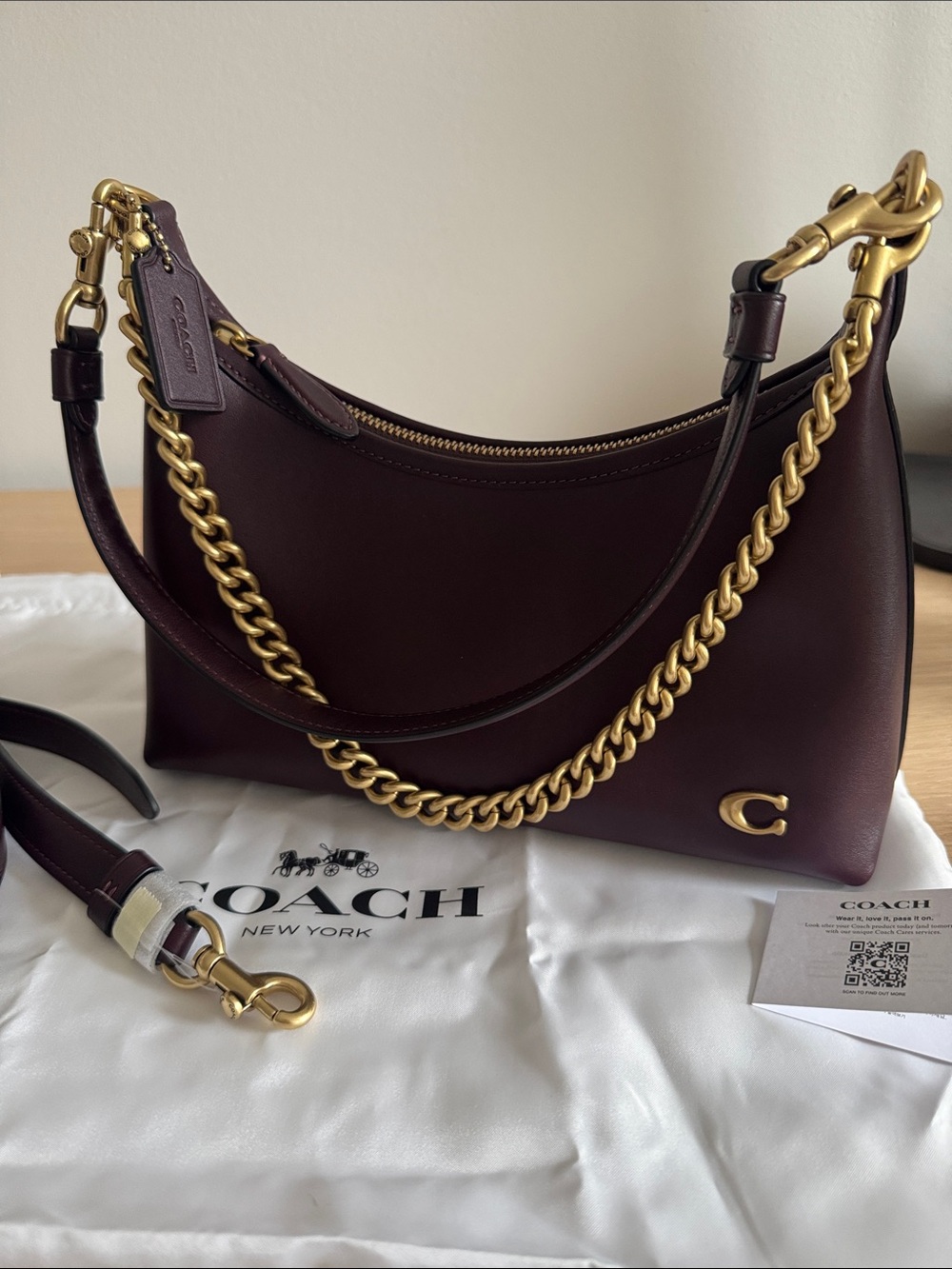 Coach Juliet 25 black currant